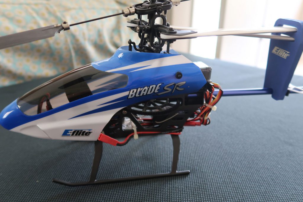 Popular among beginners looking for their maiden CP helicopter flight - the Blade SR seems to be the right size Popular among beginners looking for their maiden CP helicopter flight - the Blade SR seems to be the right size