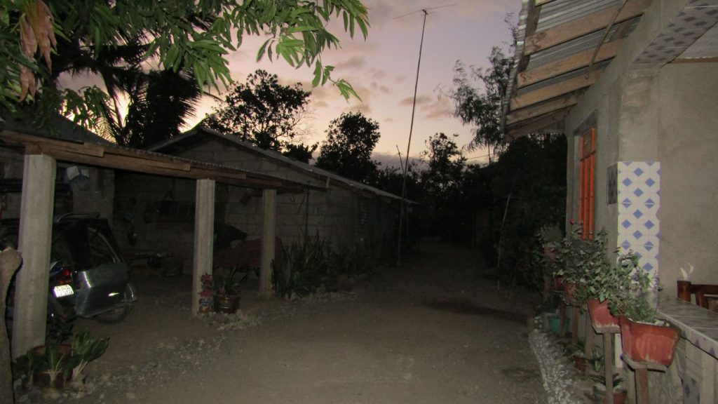 All quiet for now along the dusty road in Santo Domingo, Nueva Ecija