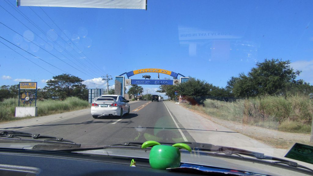 Out of Nueva Ecija and towards Tarlac on our journey back to Manila Out of Nueva Ecija on our journey back to Manila