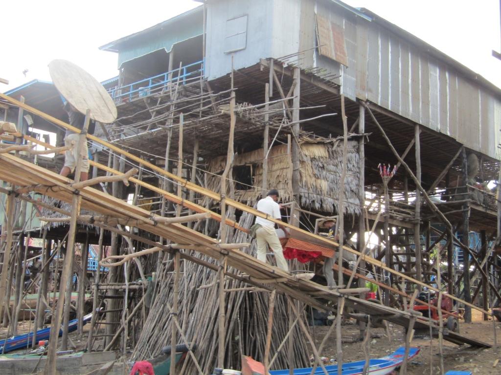 Houses on stilts in Meanchey Kampong Phluk in Siem Reap