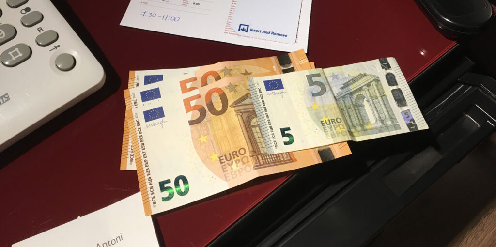 Unlike the US dollar, the Euro comes in multiple sizes and colors to distinguish one from the other.