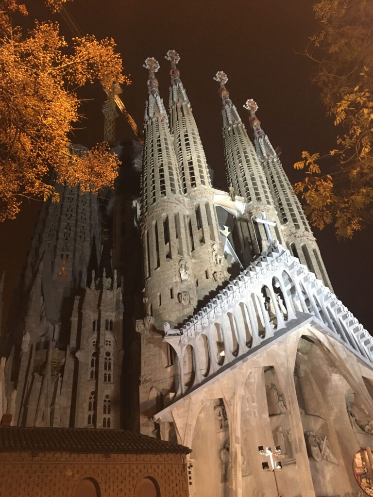 It's not a bad idea to visit the La Sagrada de Familia at night to avoid the crowds during daylight hours.
