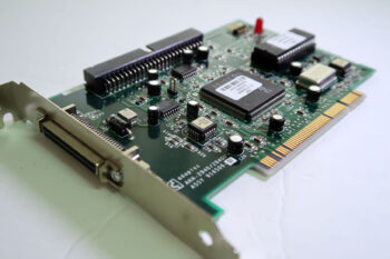 Adaptec PCI to SCSI/Fast SCSI Host Adapter (AHA-2940)