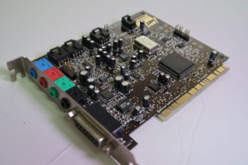Sound Blaster Live! -  PCI Bus Sound Card for PC (CT4670)
